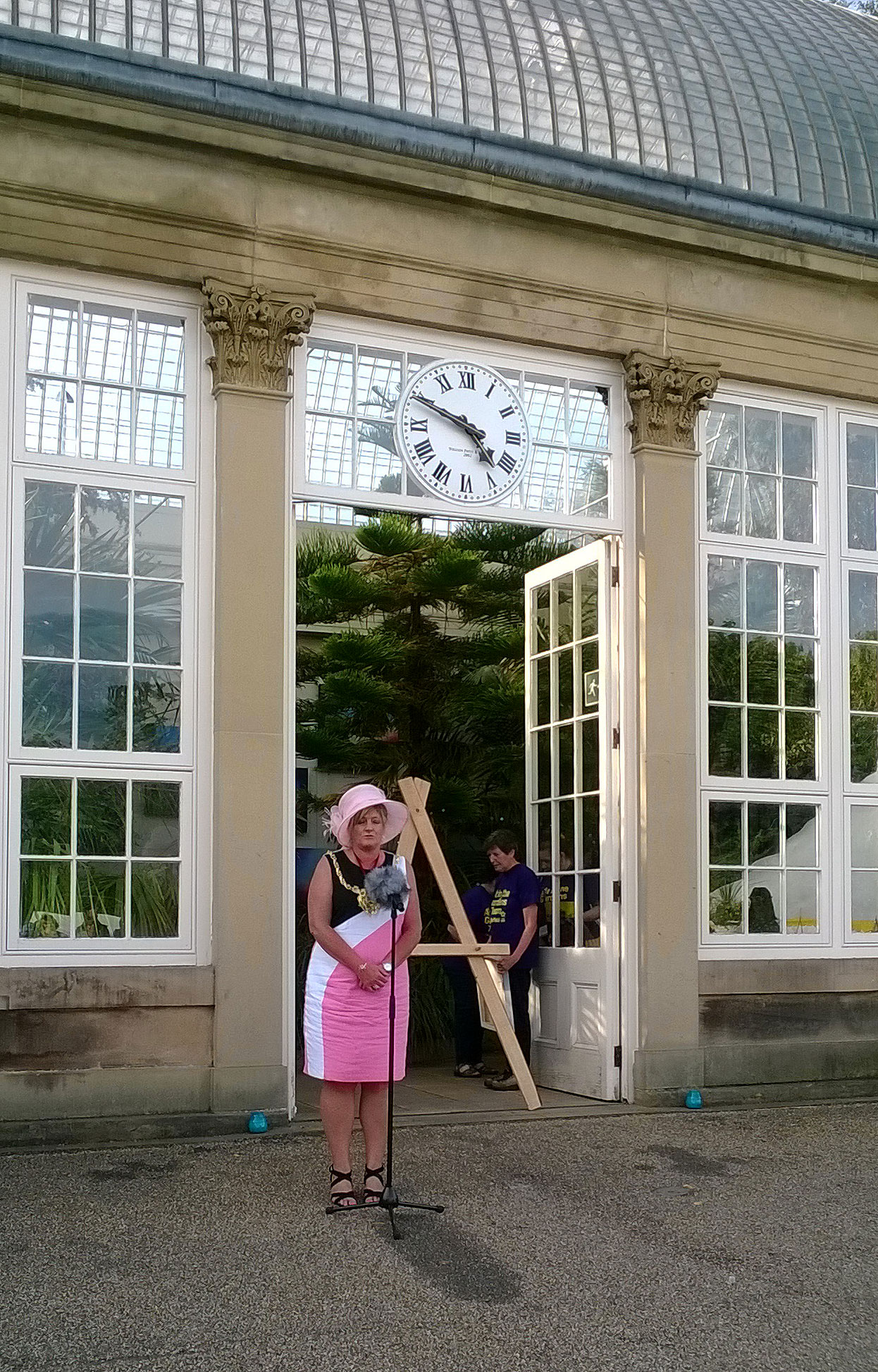 Lady Mayoress at the Botanical Gardens, Sheffield